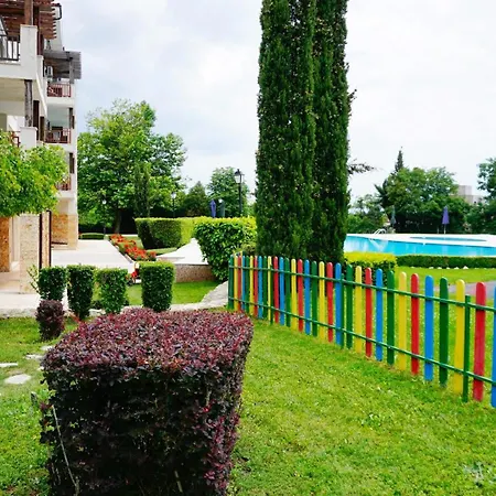гардънс - Gardens Апартаменты Балчик