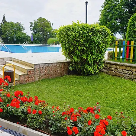 гардънс - Gardens Апартаменты *