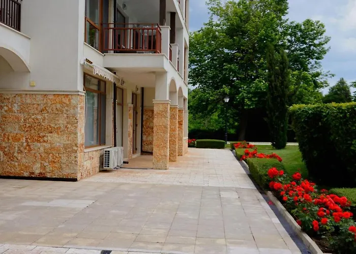 Apartment гардънс - Gardens *