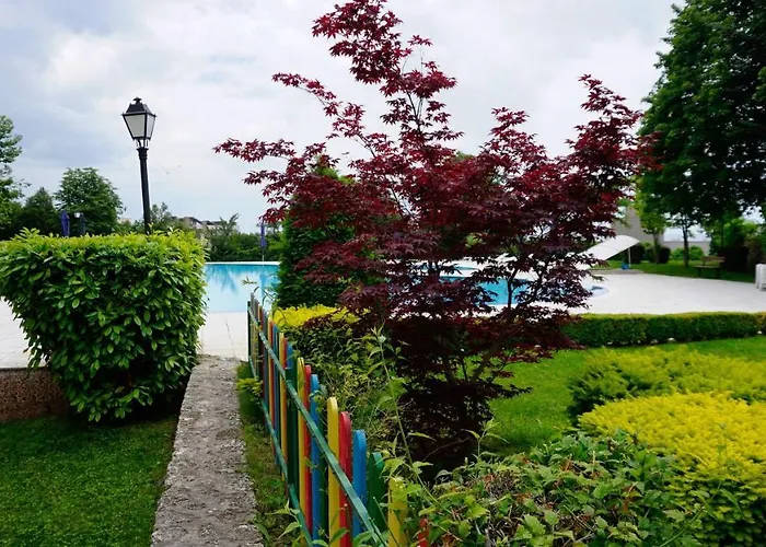 Apartment гардънс - Gardens *