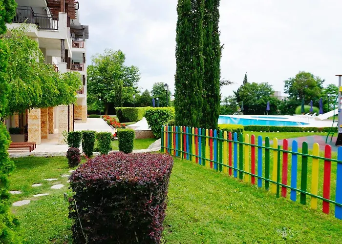 гардънс - Gardens Apartment Balchik