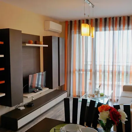 гардънс - Gardens Apartment Balchik