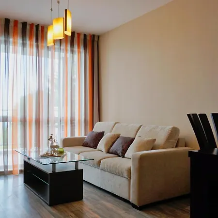 гардънс - Gardens Apartament