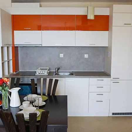 гардънс - Gardens Apartment