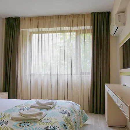 Apartment гардънс - Gardens